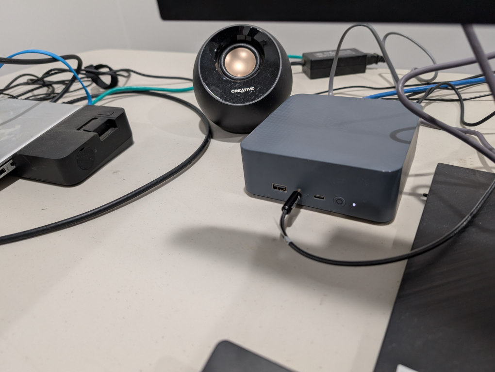 on_desk2.jpg