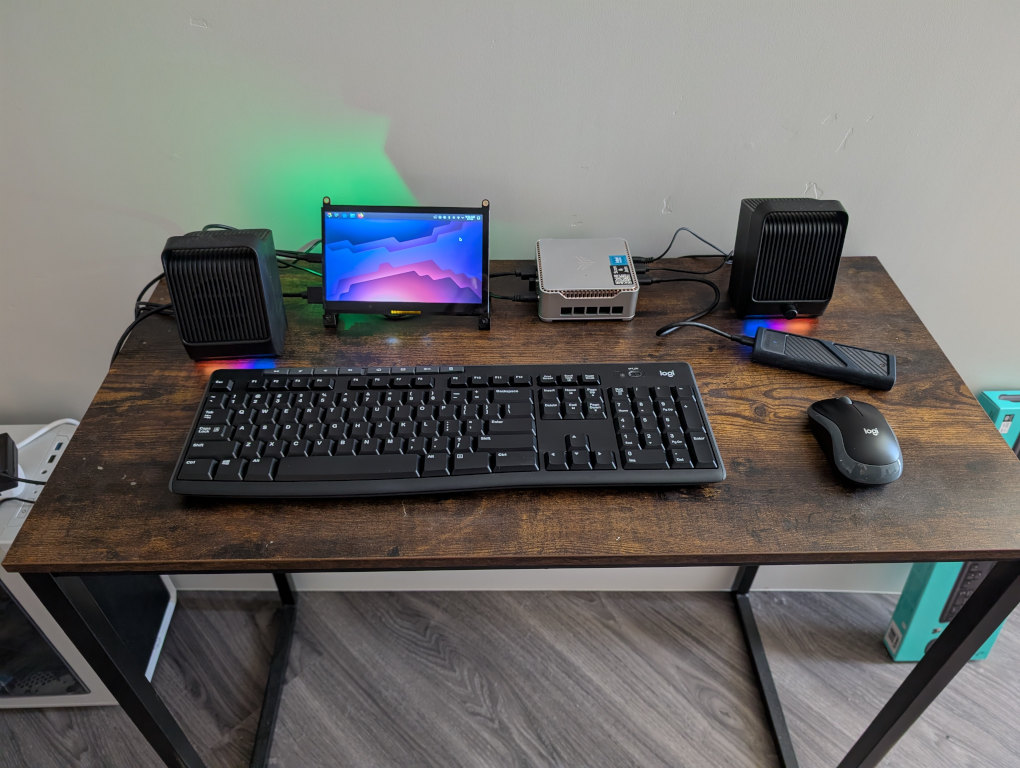 silver_N150box_wireless_keyboard_mouse.jpg
